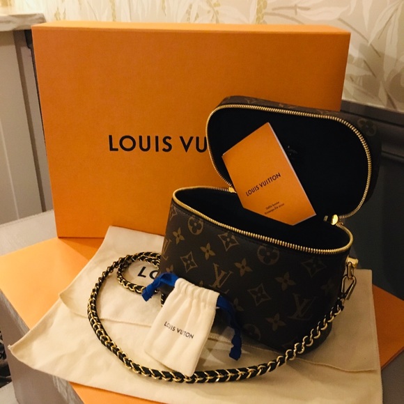Louis Vuitton Handbags - ❌SOLD❌Louis vuitton vanity with RECEIPT